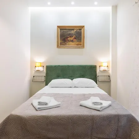 Navarinou Hideaway Apartman *