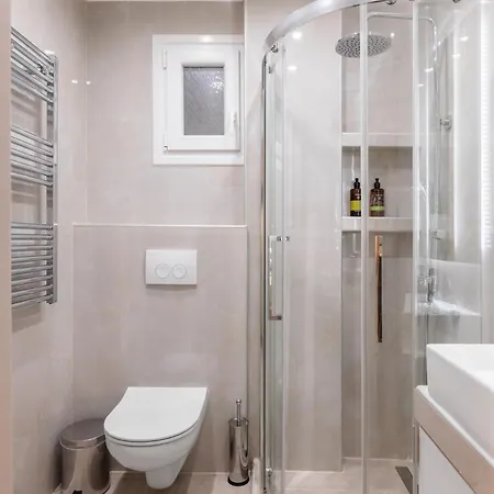 Navarinou Hideaway Apartament